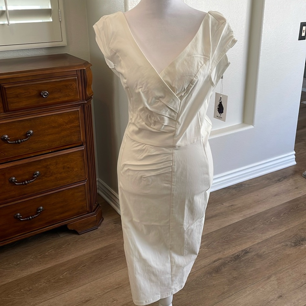 Fitted white dress NWT